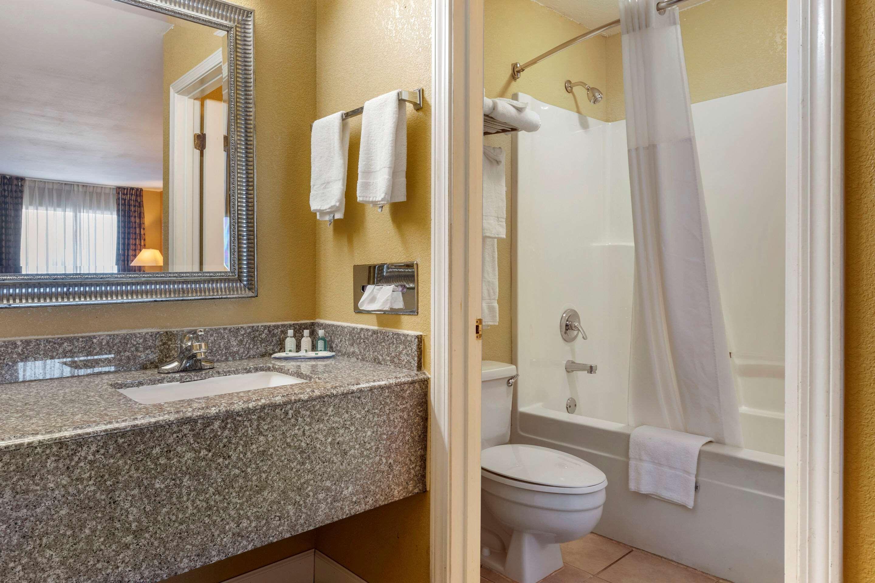 Quality Inn Russellville I-40 Eksteriør billede