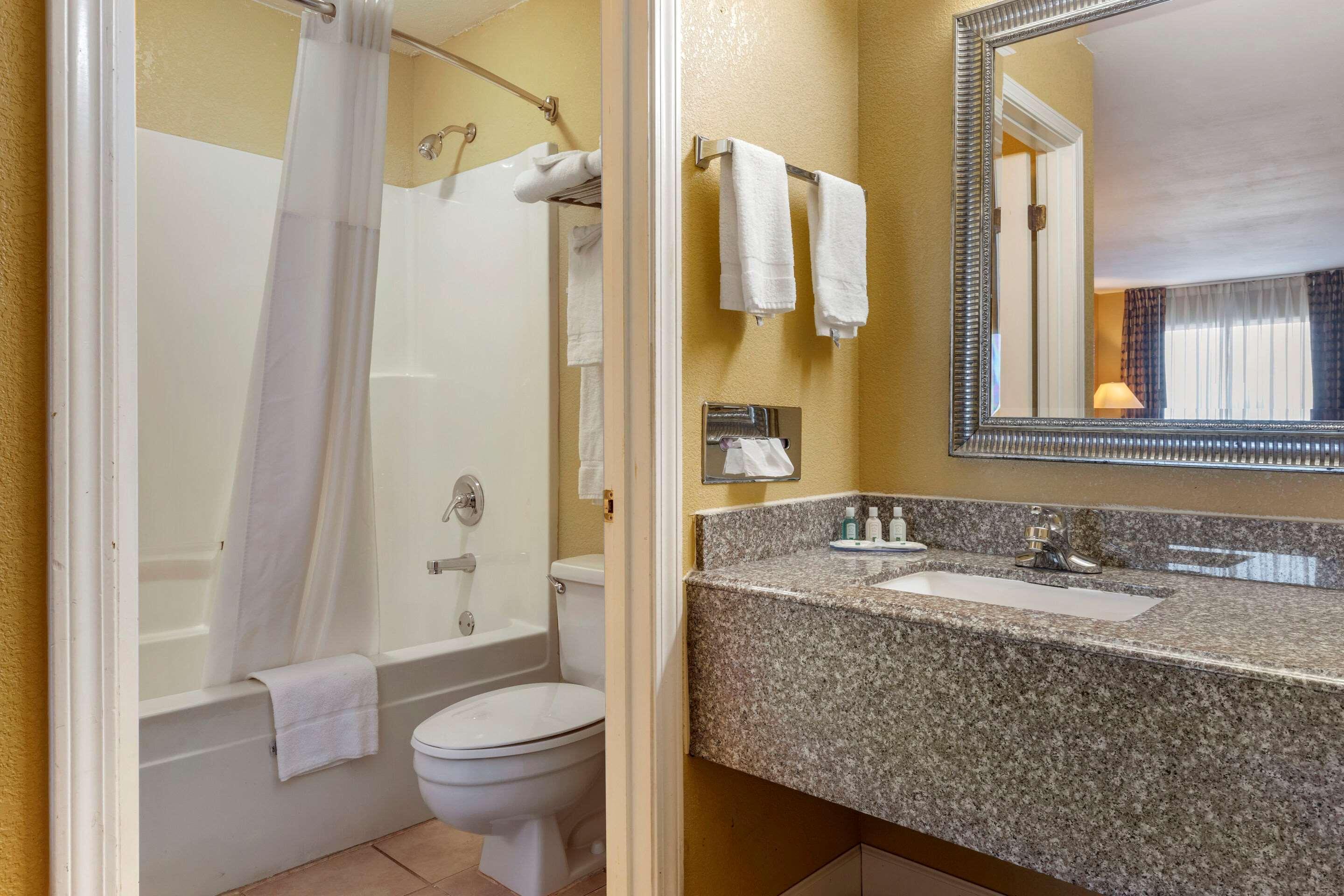 Quality Inn Russellville I-40 Eksteriør billede